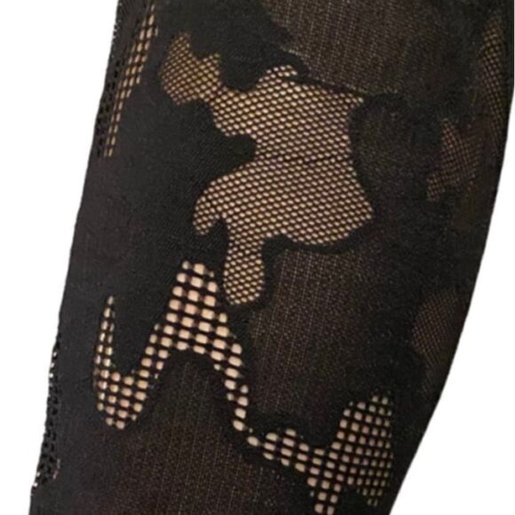 Torrid Wm’s Sz 3X Black Camo Lace Mesh Fishnet Signature Waist Flocked Leggings - Picture 3 of 5
